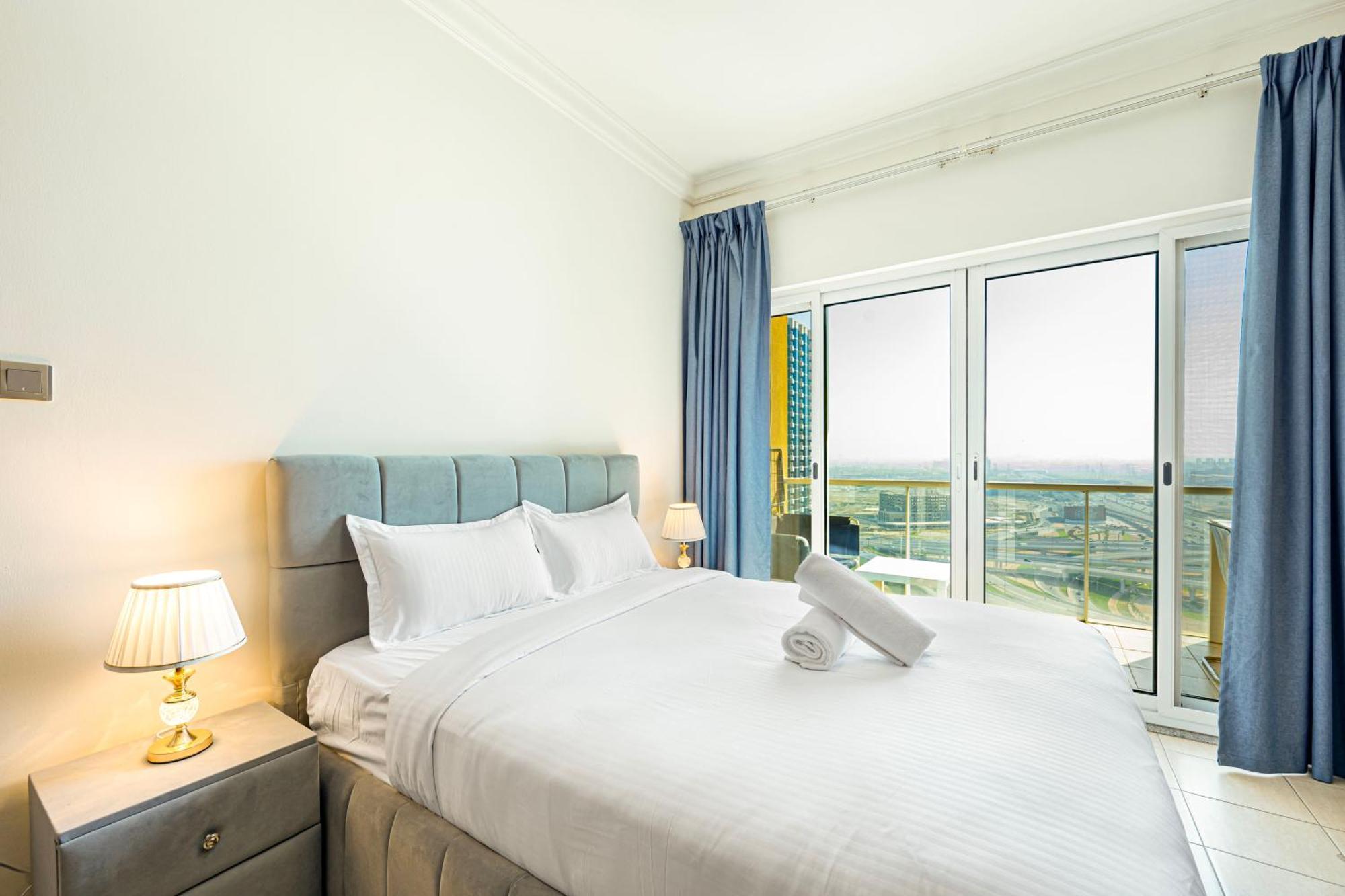 Splendid Close To Jbr Appartement